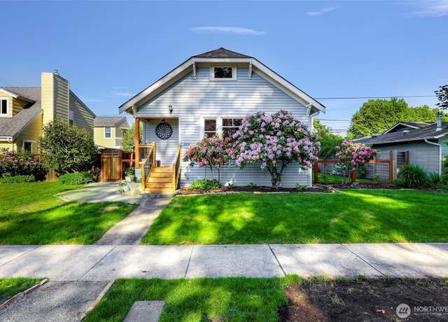 Property at 2218 Williams St, Bellingham, WA 98225, 3 beds, 1.5 baths