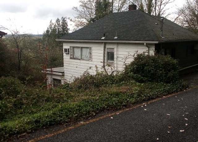 Property at 405 NE Hillside Dr, Chehalis, WA 98532, 2 beds, 2 baths
