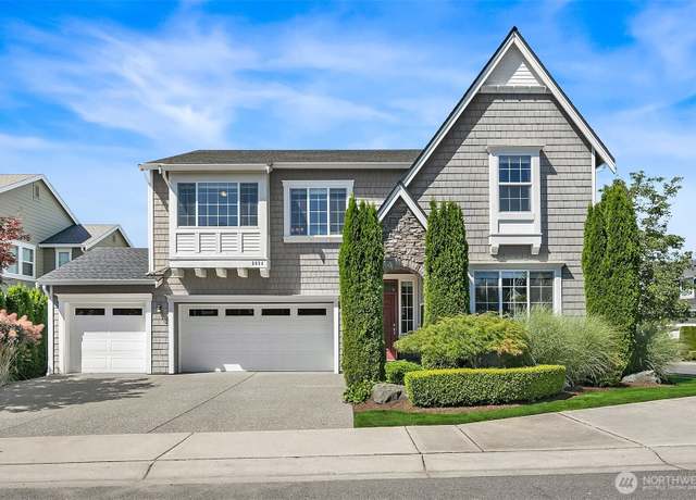Property at 5624 NE 8th Pl, Renton, WA 98059, 4 beds, 2.5 baths