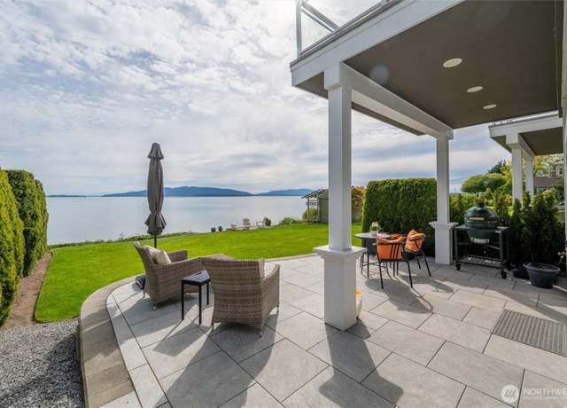 Property at 3045 Eldridge Ave Unit A, Bellingham, WA 98225, 3 beds, 2.5 baths