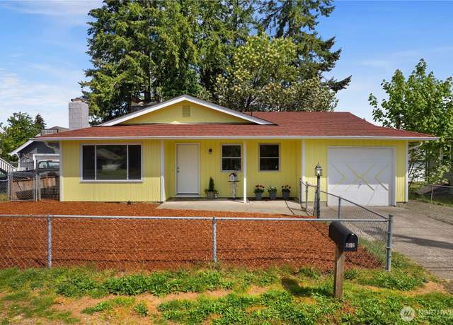 Property at 526 E Arcadia Ave, Shelton, WA 98584, 4 beds, 2 baths