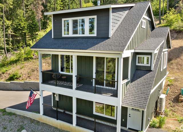 Property at 720 Stone Ridge Dr, Cle Elum, WA 98922, 3 beds, 3 baths