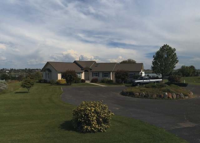 Property at 3705 W Peninsula Dr, Moses Lake, WA 98837, 3 beds, 2 baths