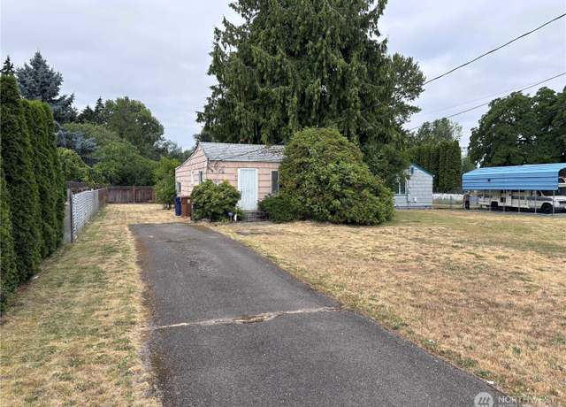 Property at 8020 S D St, Tacoma, WA 98408, 1 bed, 1 bath