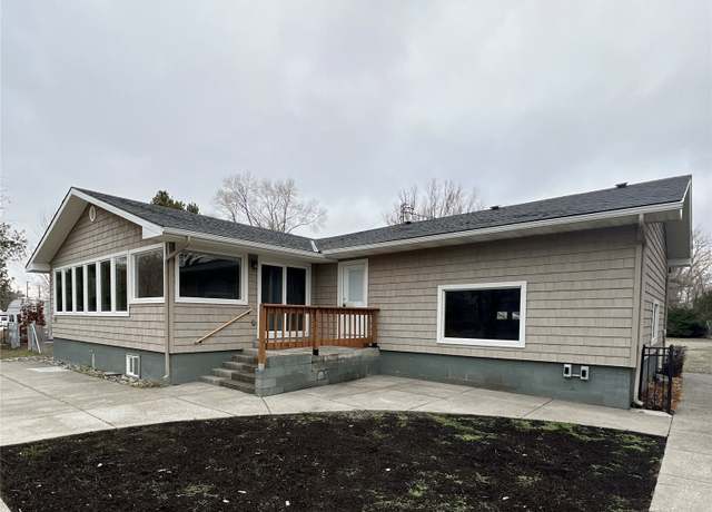 Property at 105 Abby Ave Unit B, Benton City, WA 99320, 3 beds, 1.5 baths