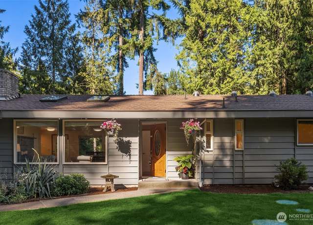 Property at 11927 Dahlstrom Rd, Arlington, WA 98223, 3 beds, 2 baths
