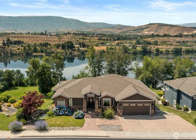 Property at 2840 Mikayla Ln, East Wenatchee, WA 98802, 4 beds, 3.5 baths