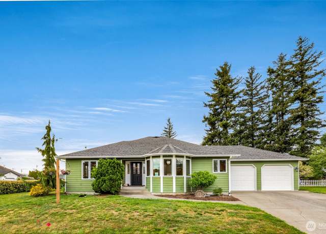Property at 801 Bender Pl, Lynden, WA 98264, 5 beds, 3.5 baths