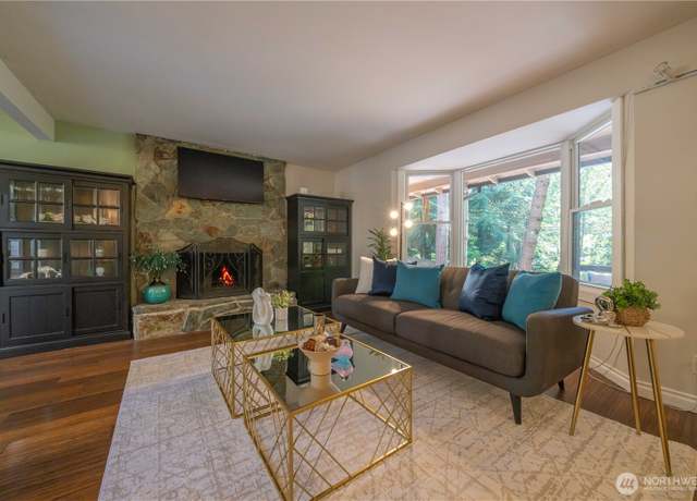 Property at 11518 167th Pl NE, Redmond, WA 98052, 4 beds, 2.5 baths