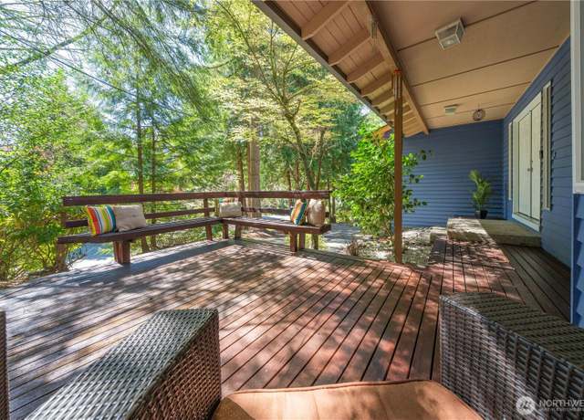 Property at 11518 167th Pl NE, Redmond, WA 98052, 4 beds, 2.5 baths
