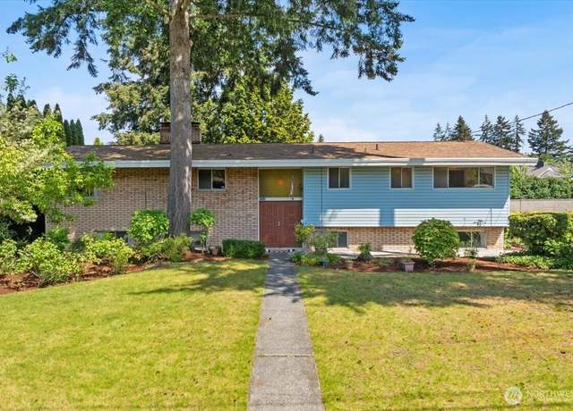 Property at 1033 Broadview Dr, Fircrest, WA 98466, 4 beds, 3 baths