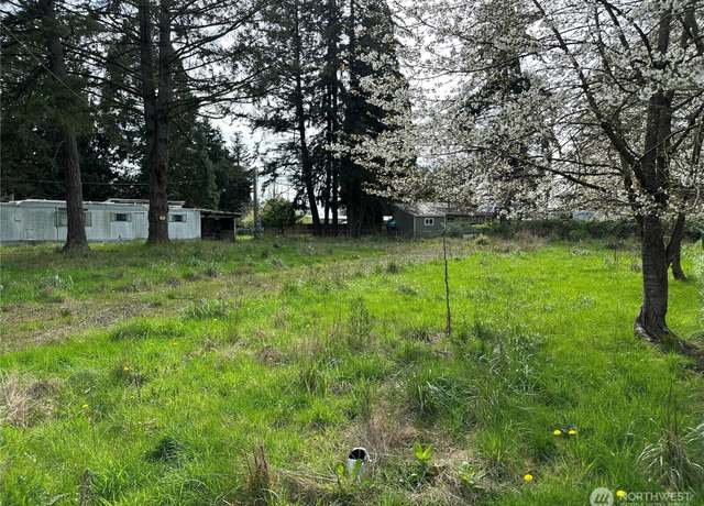 Property at 2813 Bona Vista Dr SW, Olympia, WA 98512, 2 beds, 1 bath