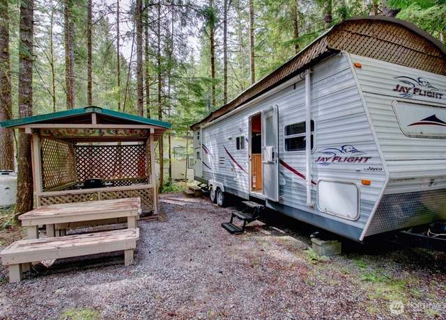 Property at 61 4 Christmas Tree Cir, Deming, WA 98244, 1 bed, 1 bath