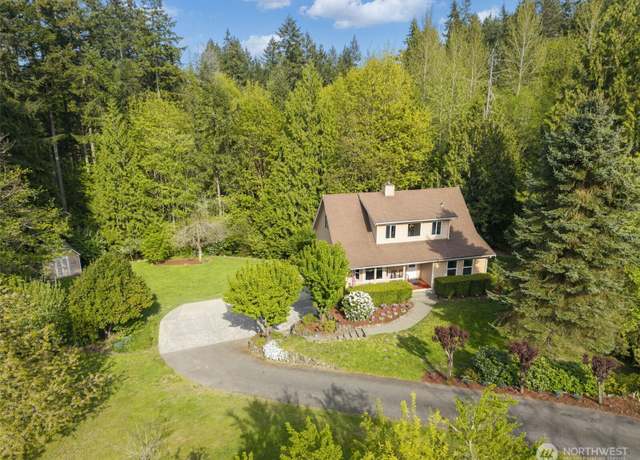 Property at 8957 Watson Pl NE, Bremerton, WA 98311, 3 beds, 2.5 baths