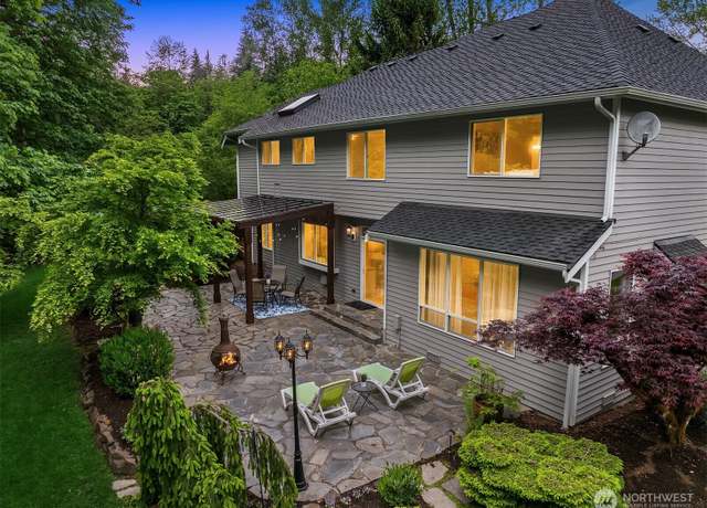 Property at 23737 NE 168th St, Woodinville, WA 98077, 4 beds, 3 baths