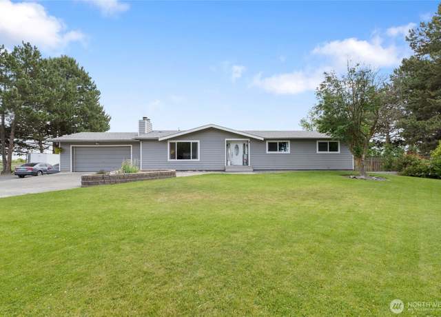 Property at 2351 Admiral Rd NE, Moses Lake, WA 98837, 3 beds, 2.5 baths