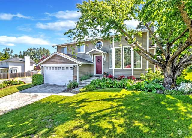 Property at 5113 64th Dr NE, Marysville, WA 98270, 4 beds, 2.5 baths
