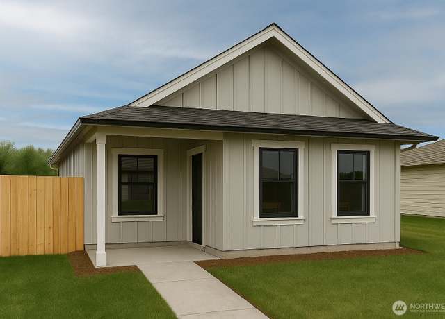 Property at 520 Cedar St, Toledo, WA 98591, 3 beds, 2 baths