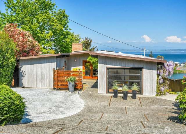 Property at 1367 Country Club Dr, Camano Island, WA 98282, 3 beds, 2.5 baths