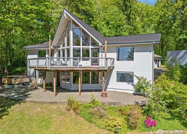 Property at 4250 E Agate Rd, Shelton, WA 98584, 3 beds, 2.5 baths