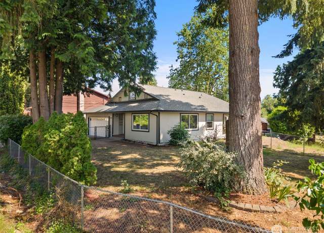 Property at 1737 NW Chena Rd, Bremerton, WA 98311, 3 beds, 2.5 baths