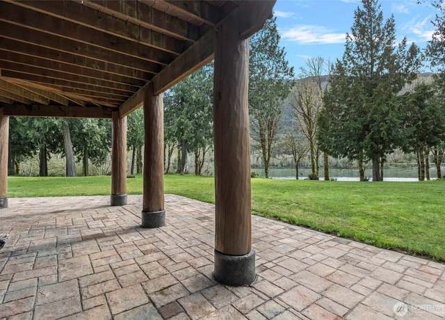 Property at 37914 Theo Ln, Concrete, WA 98237, 3 beds, 3 baths