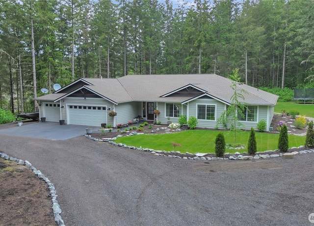 Property at 39022 Mountain Park Dr E, Roy, WA 98580, 4 beds, 2.5 baths