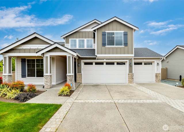 Property at 930 Rainier Loop, Mount Vernon, WA 98274, 4 beds, 3 baths