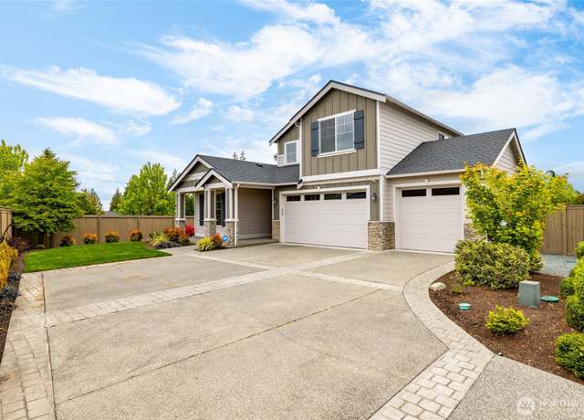 Property at 930 Rainier Loop, Mount Vernon, WA 98274, 4 beds, 3 baths