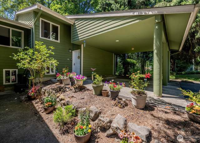 Property at 13219 SE 256th Unit E3, Kent, WA 98042, 2 beds, 1.5 baths