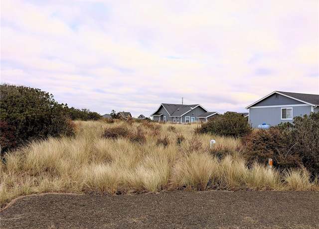 Property at 437 N Bel Air Loop, Ocean Shores, WA 98569