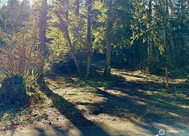Property at 34750 S Shore Dr, Mount Vernon, WA 98274