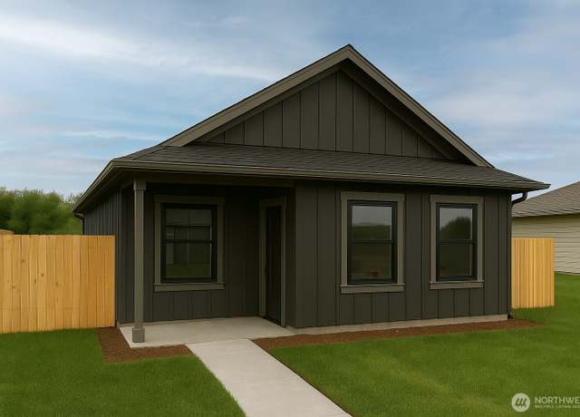 Property at 500 Cedar St, Toledo, WA 98591, 3 beds, 2 baths