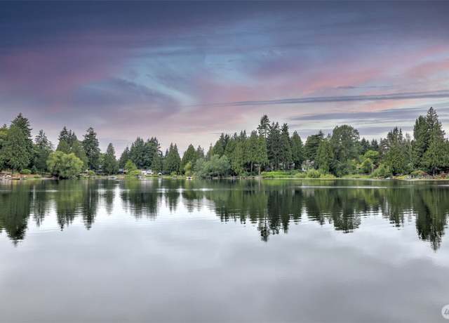 Property at 2171 N 122nd Pl, Seattle, WA 98133, 4 beds, 2.5 baths