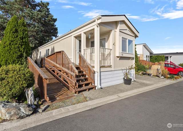 Property at 225 NE Ernst St #61, Oak Harbor, WA 98277, 2 beds, 1 bath
