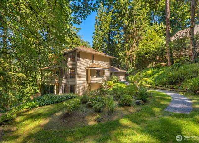 Property at 4549 152nd Pl SE, Bellevue, WA 98006, 4 beds, 3.5 baths