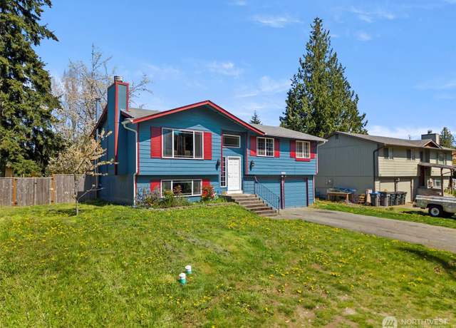 Property at 2890 NE 72ND St, Bremerton, WA 98311, 3 beds, 2 baths
