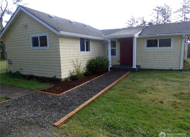 Property at 1707 258th Pl, Ocean Park, WA 98640, 2 beds, 1 bath