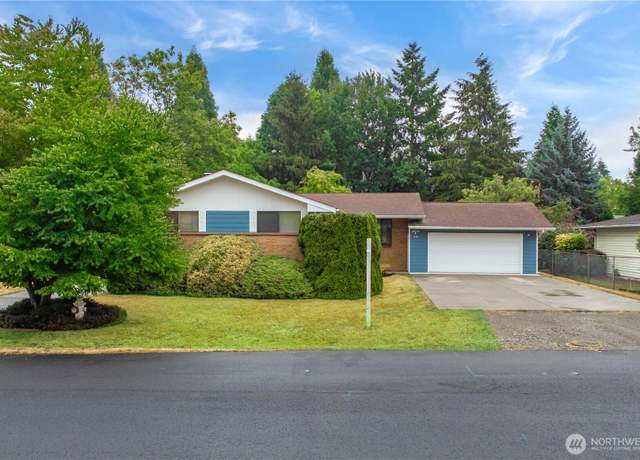 Property at 750 Hilltop Ave, Kent, WA 98031, 5 beds, 3 baths