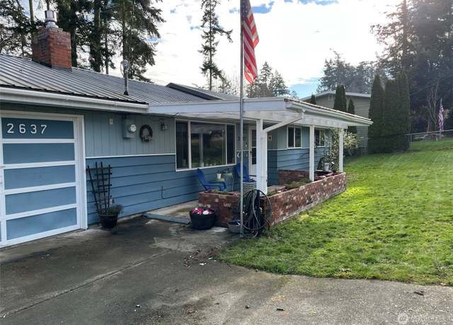 Property at 2637 Olympic Dr, Oak Harbor, WA 98277, 3 beds, 2 baths