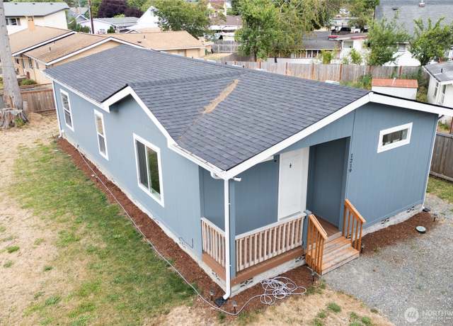 Property at 1219 W Walnut St, Centralia, WA 98531, 3 beds, 2 baths