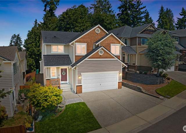 Property at 3112 S 279th St, Auburn, WA 98001, 4 beds, 3 baths
