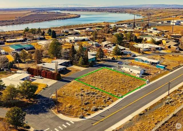 Property at 536 Fairchild Loop, Moses Lake, WA 98837