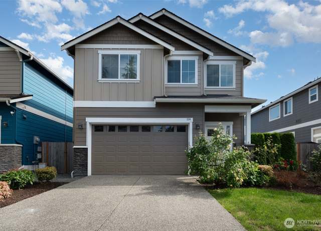 Property at 114 160th Pl SW, Lynnwood, WA 98087, 4 beds, 2.5 baths