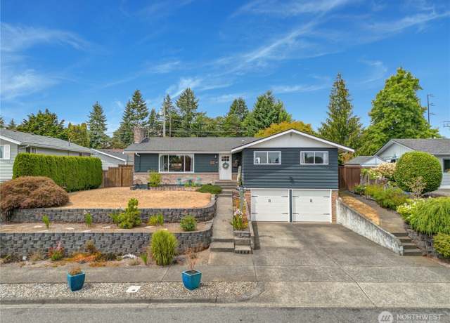 Property at 1464 N Woodlawn St, Tacoma, WA 98406, 4 beds, 2.5 baths