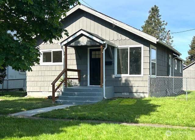 Property at 965 8th, Longview, WA 98632, 3 beds, 1 bath
