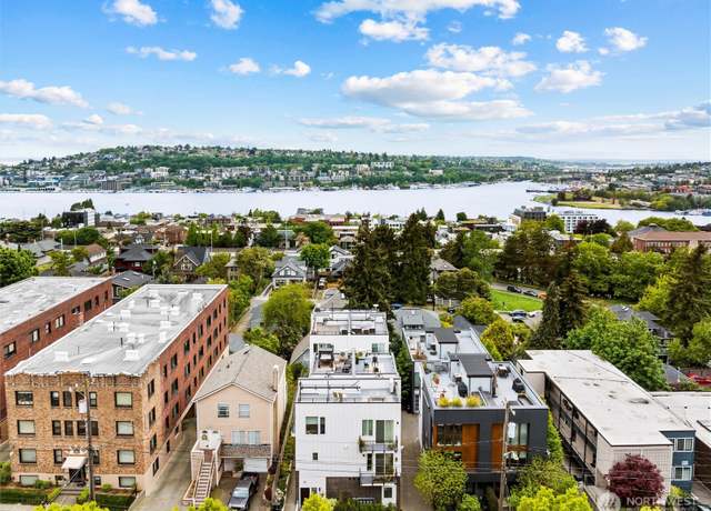 Property at 2337 10th Ave E Unit C, Seattle, WA 98102, 2 beds, 2 baths