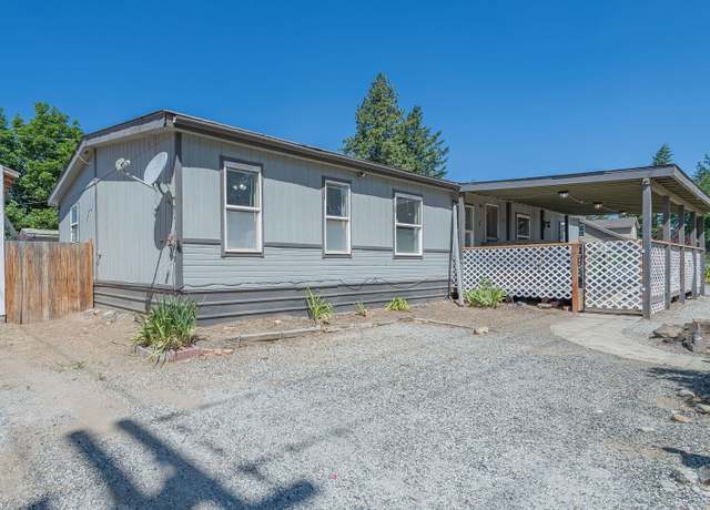 Property at 304 N Baker St, Waterville, WA 98802, 4 beds, 2 baths