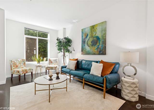 Property at 2127 NW Moraine Pl, Issaquah, WA 98027, 2 beds, 2.5 baths