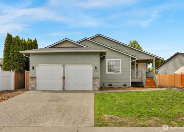 Property at 9704 64th Dr NE, Marysville, WA 98270, 3 beds, 2 baths